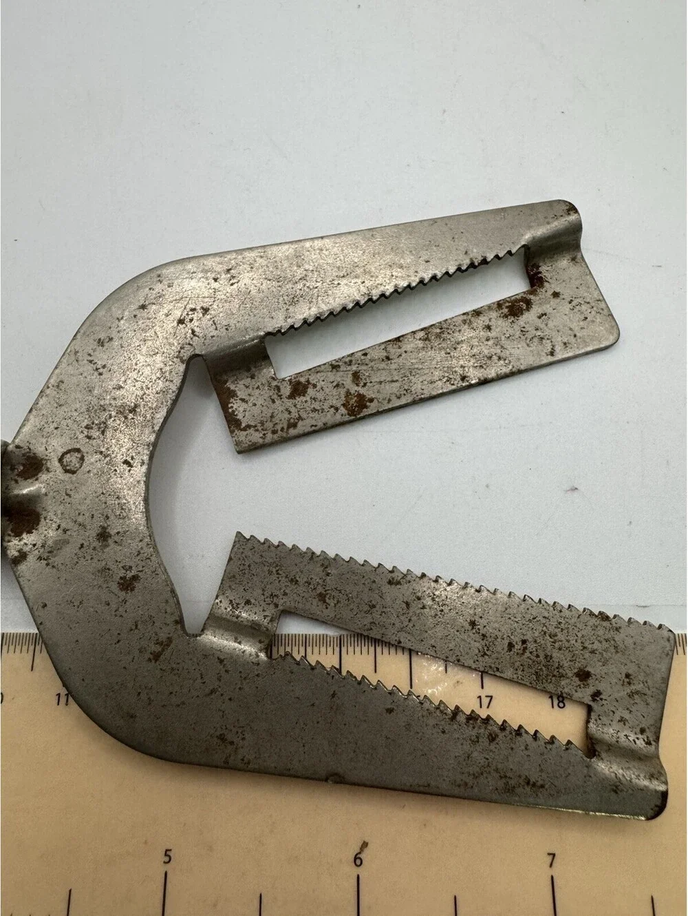 Vintage Grip-All Screw Cap Opener Wooden Handle Opens All Sizes